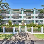Costa Royale Beachfront Apartment