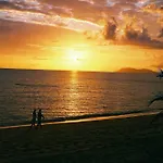 Costa Royale Trinity Beach