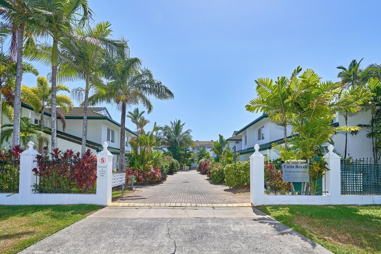 Costa Royale Beachfront Apartment Trinity Beach