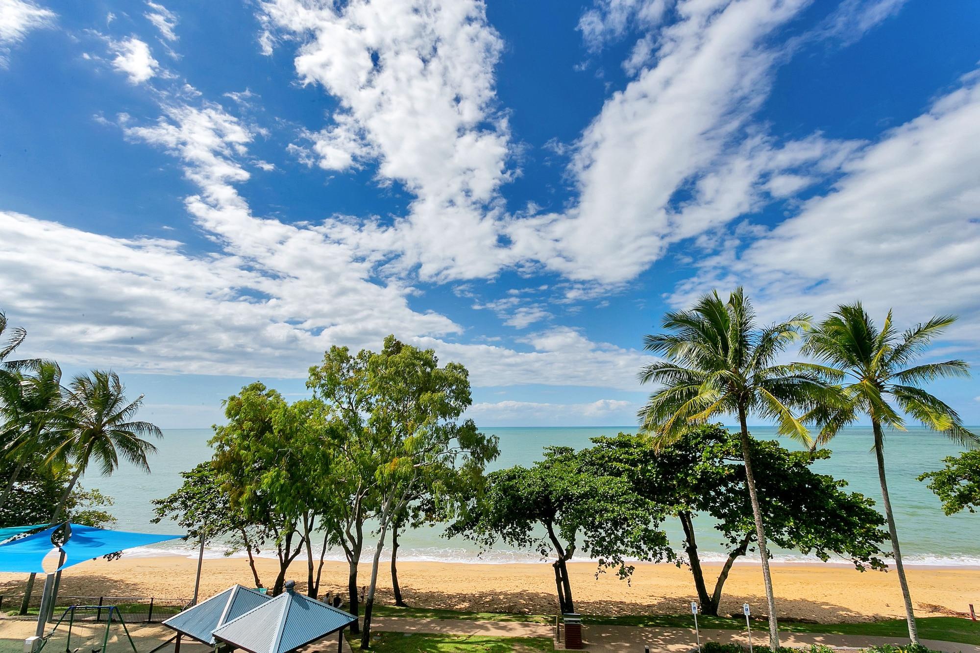 Aparthotel Beachfront On Trinity