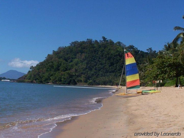 Aparthotel Beachfront On Trinity 4*