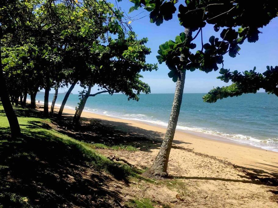 Sunbird Studio Apartment: Private Walking Distance From The Beach Apartment Trinity Beach