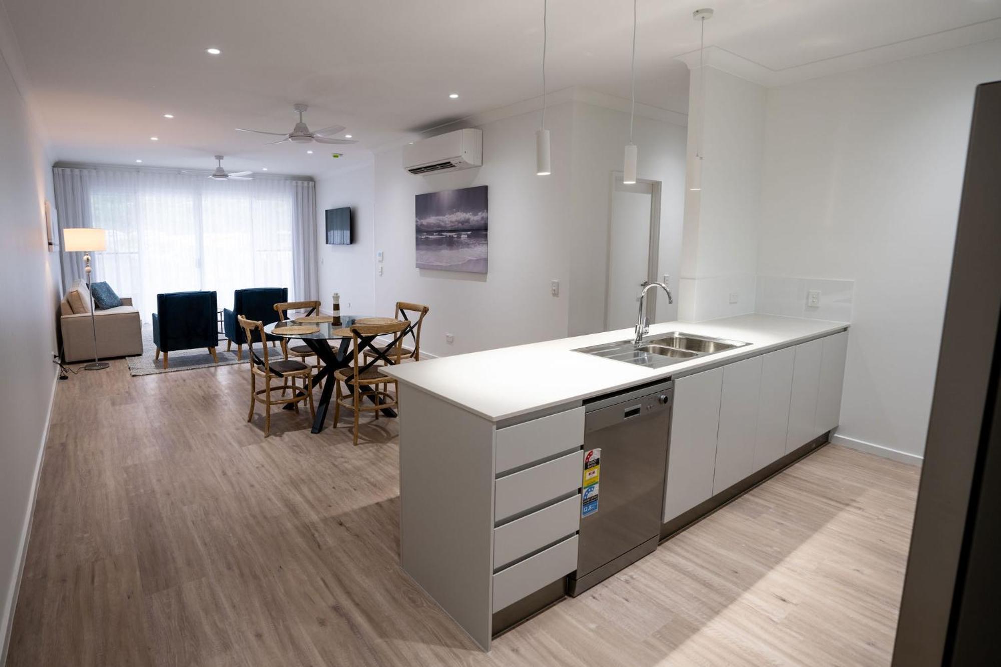 Apartment Trinity Collective *