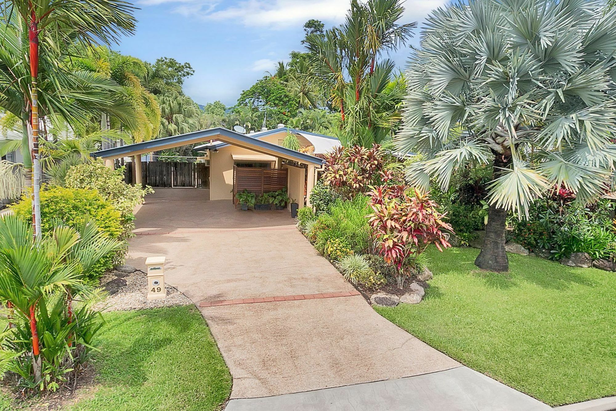 Trinity Breezes At Trinity Holiday home