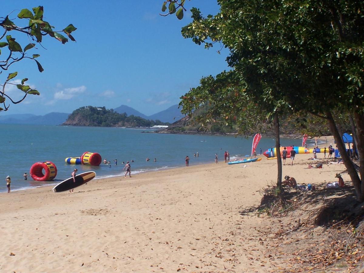 Beachfront On Trinity Aparthotel 4*