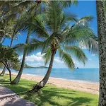 Trinity Beach Getaway