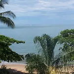 Roydon Beachfront Apartments