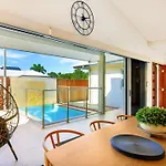 Private Luxury Haven With Suv Hire, Pool, Near Marina