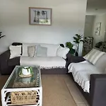 Trinity Beach Sea Breeze 3 Bedroom Apartment