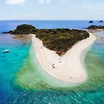 Trinity Hideaway - Trinity Beach