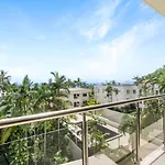 Waves & Wonders Ocean View Apartment