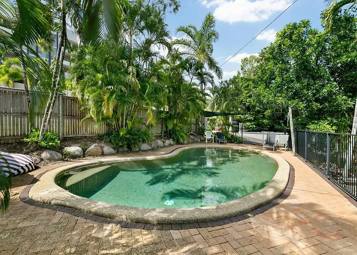 Tropical Cove At Trinity Beach With Lagoon Pool
