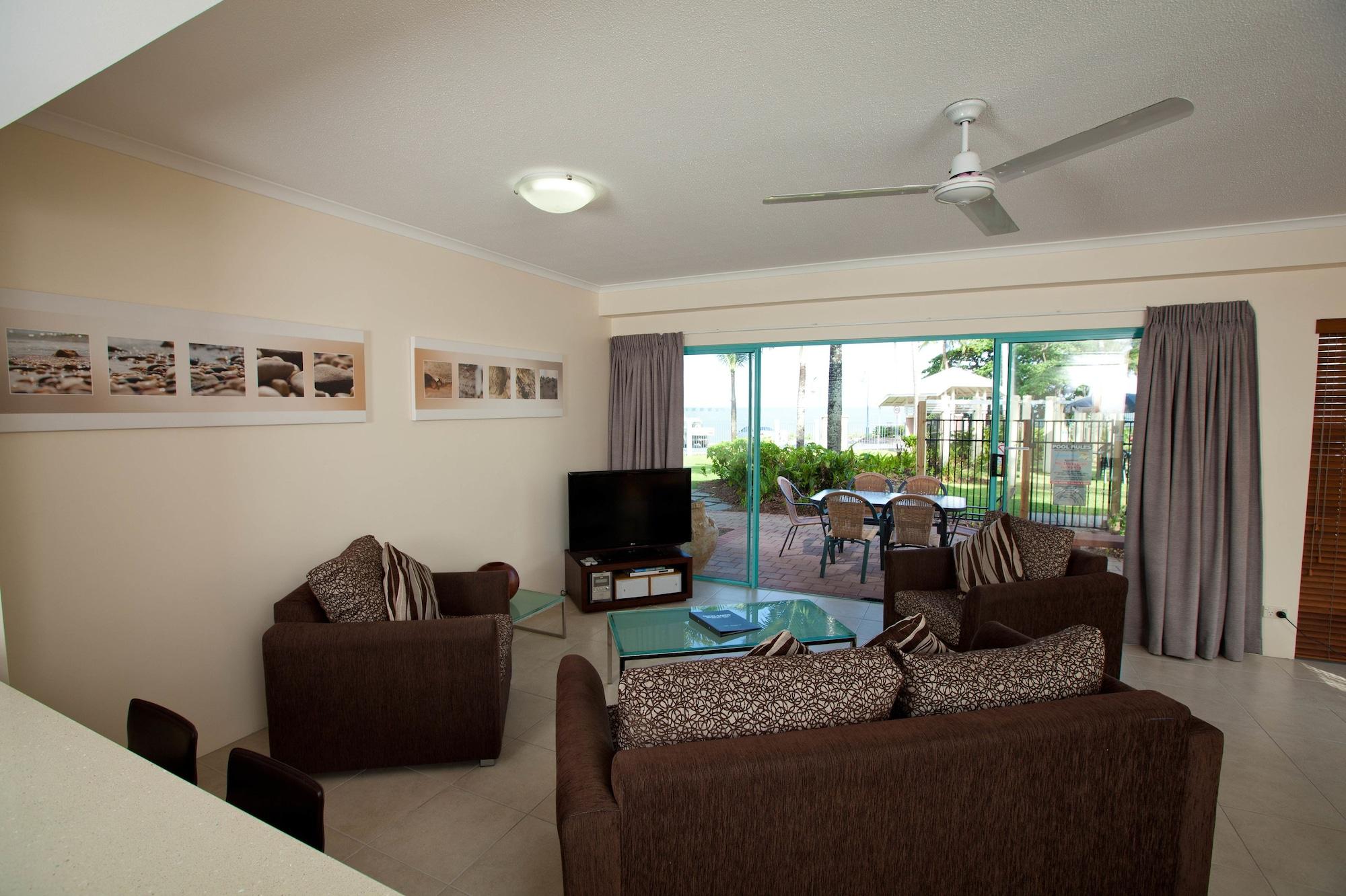Aparthotel Coral Sands Beachfront