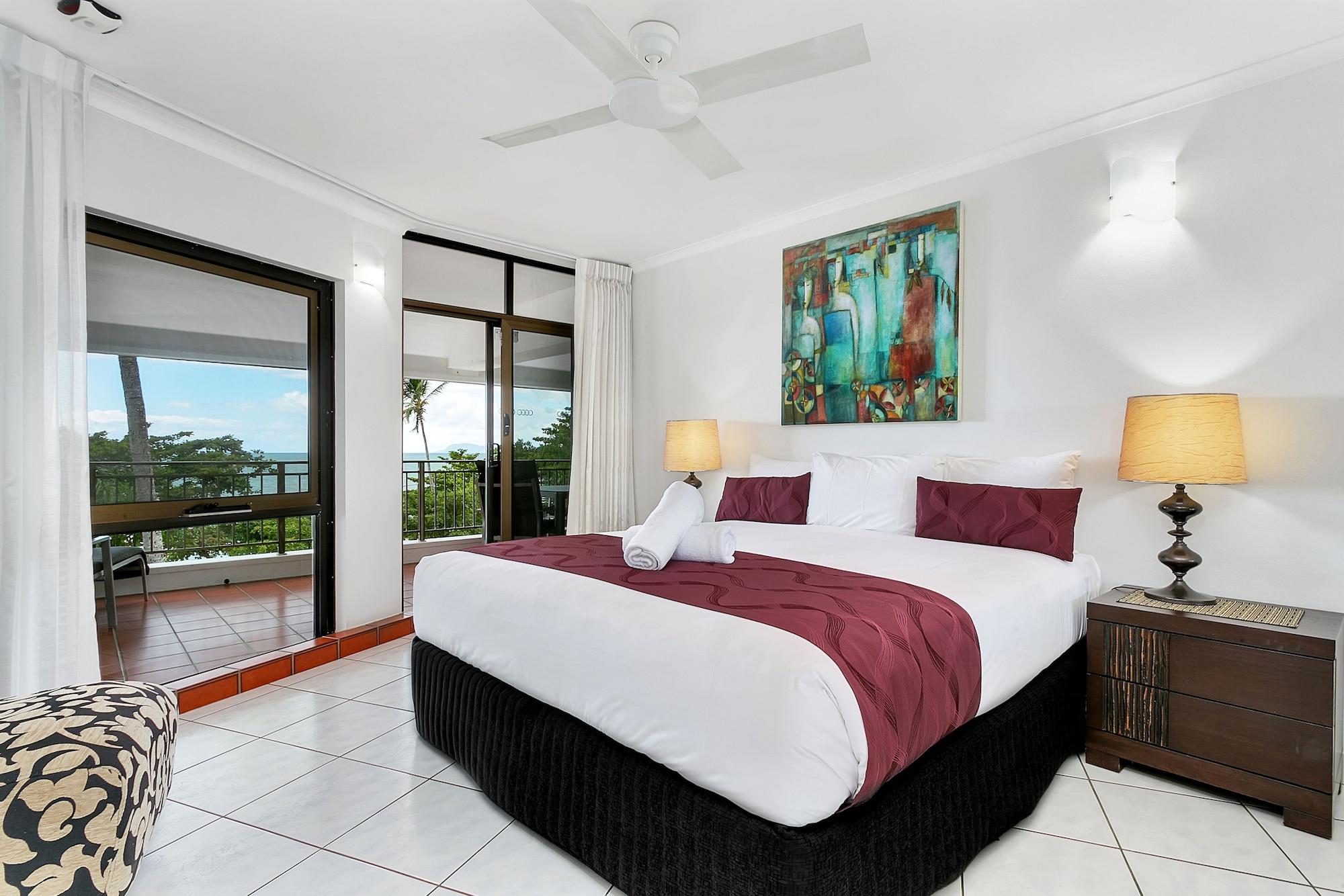 Aparthotel Roydon Beachfront 4*