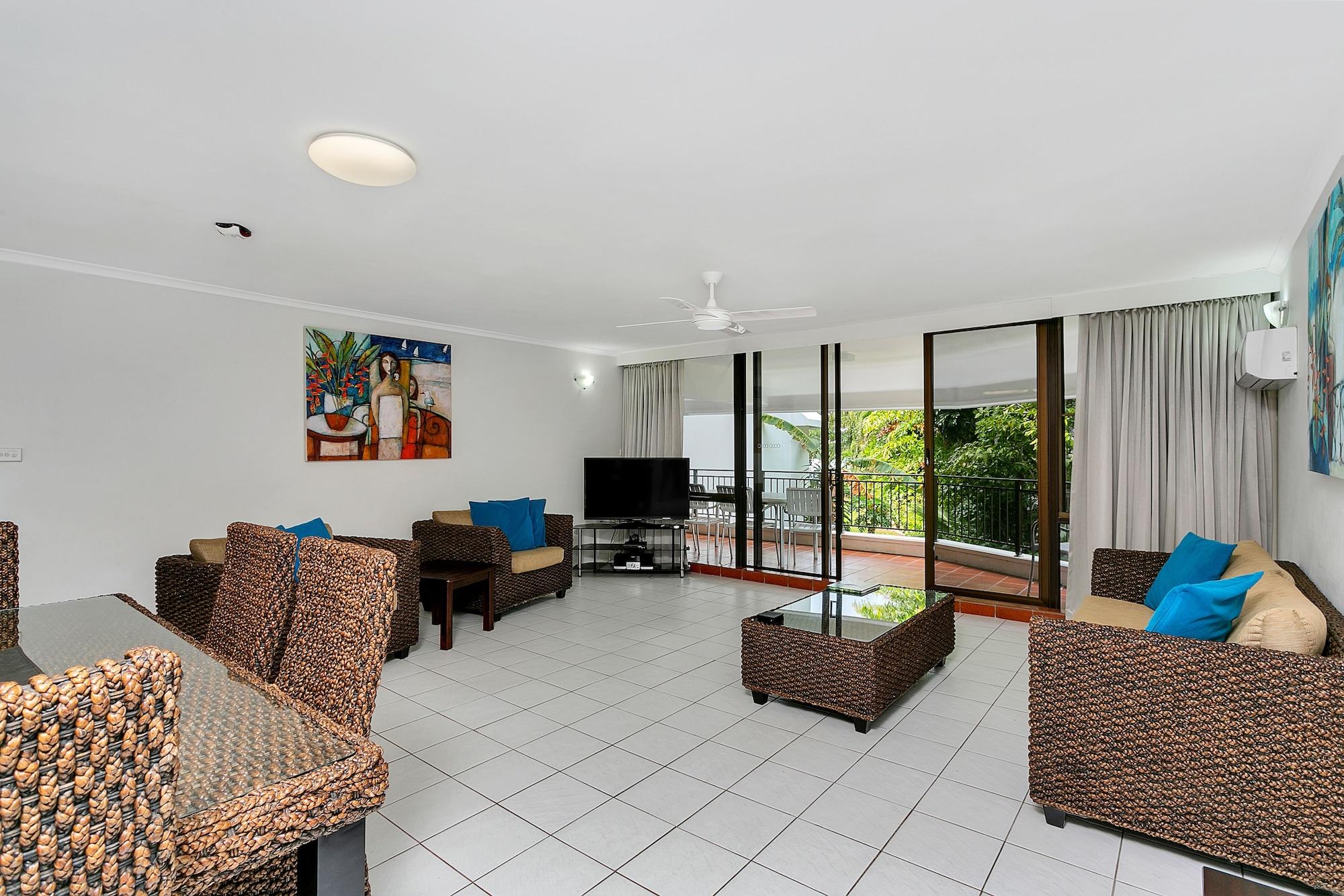 Aparthotel Roydon Beachfront 4*