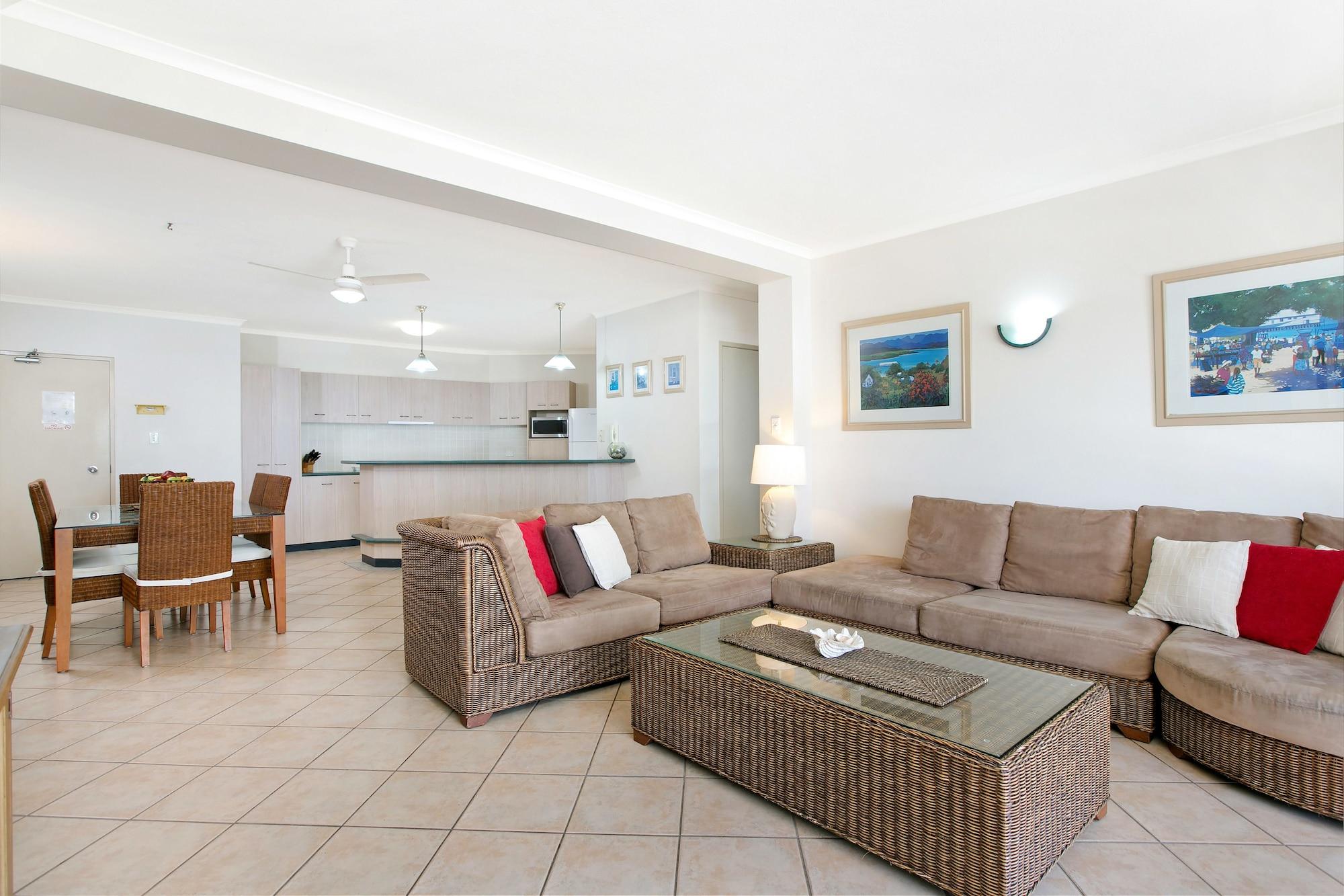 Aparthotel Trinity Waters Boutique Beachfront