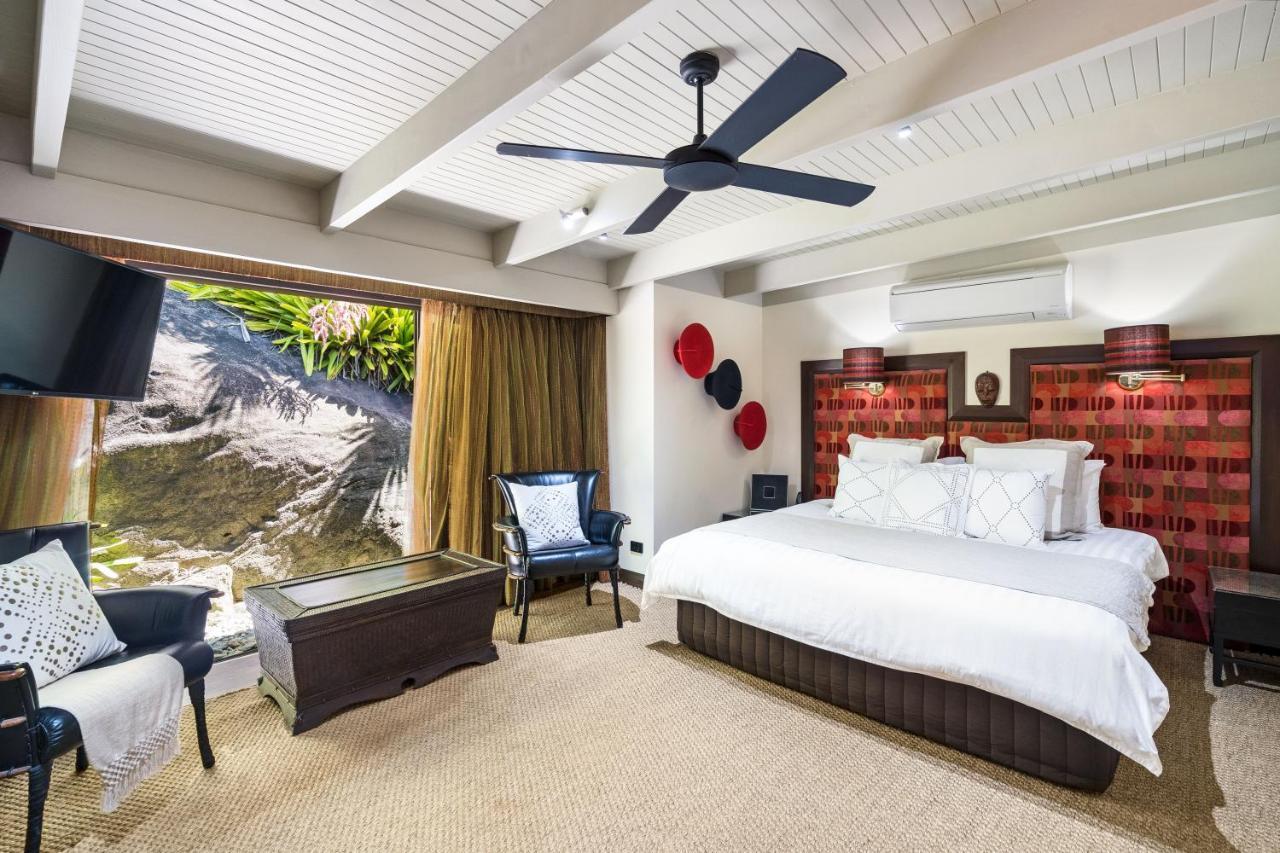 Trinity Beach Palace Luxury Estate By Belle Escapes