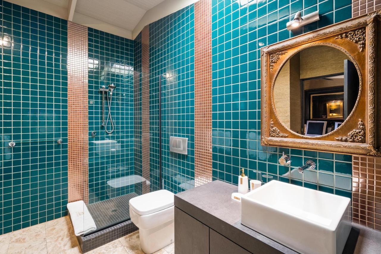 Trinity Beach Palace Luxury Estate By Belle Escapes *