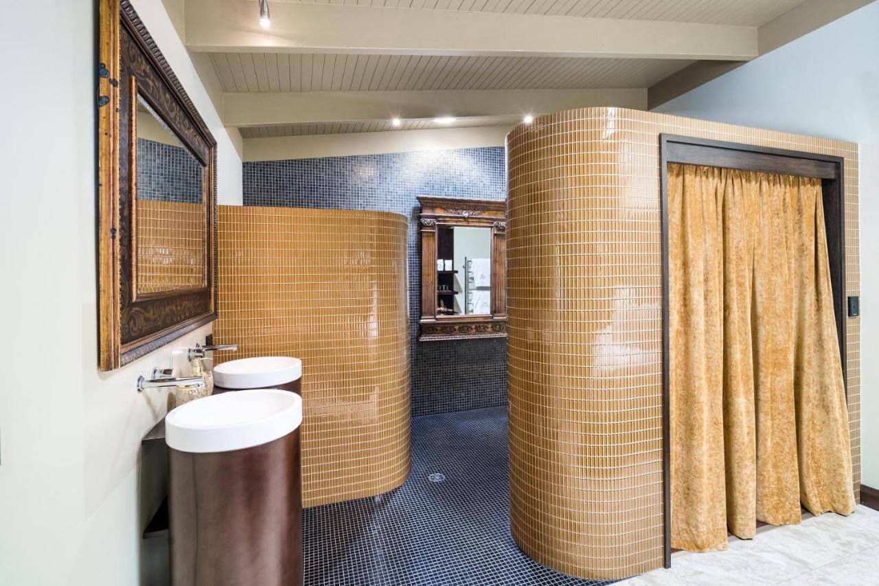 Holiday home Trinity Beach Palace Luxury Estate By Belle Escapes