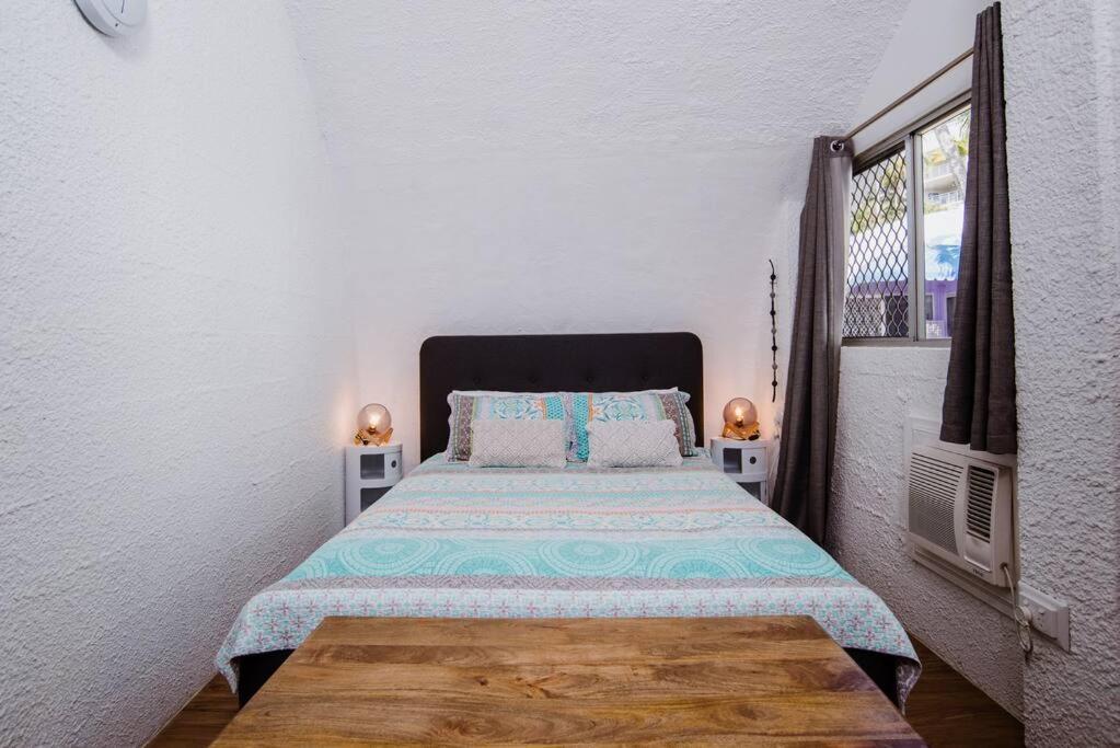 Unique Ocean-front Igloo At Trinity Sleeps 2 Apartment