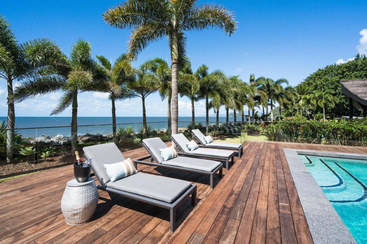 Trinity Beach Palace Luxury Estate By Belle Escapes * Trinity Beach