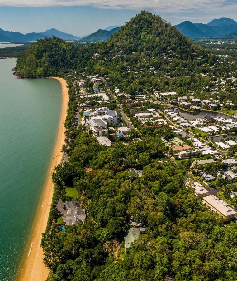 Trinity Beach Palace Luxury Estate By Belle Escapes * Trinity Beach