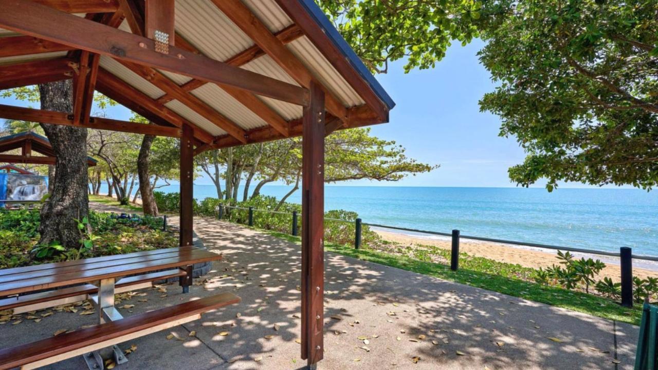 The Summit - Trinity - Ocean Views !! * Trinity Beach