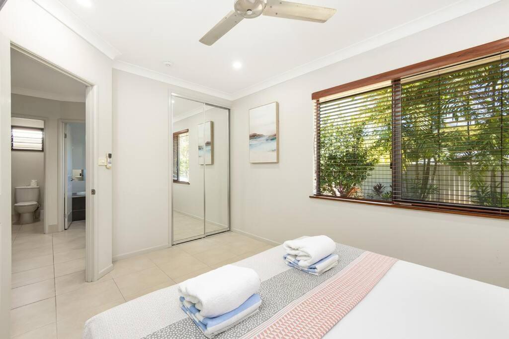 Holiday home Family Paradise Elegant 4br King Bed Heated Pool And Bbq