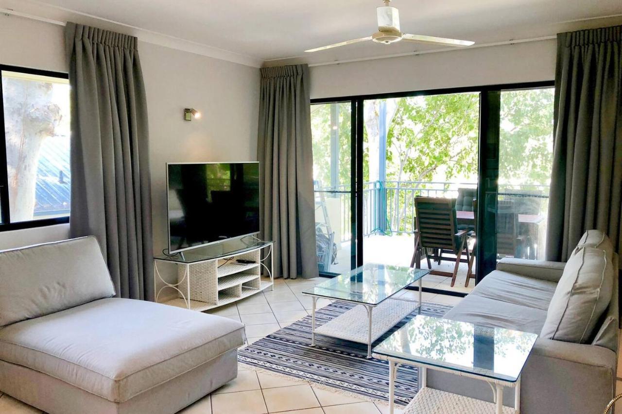 Salt & - Tropical Oasis Footsteps To Apartment *