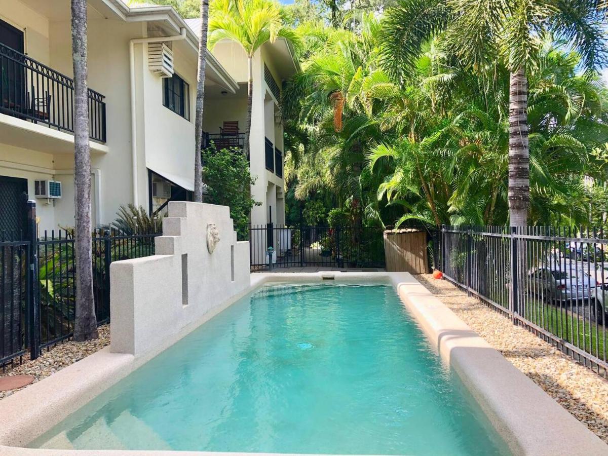Salt & - Tropical Oasis Footsteps To Apartment Trinity Beach