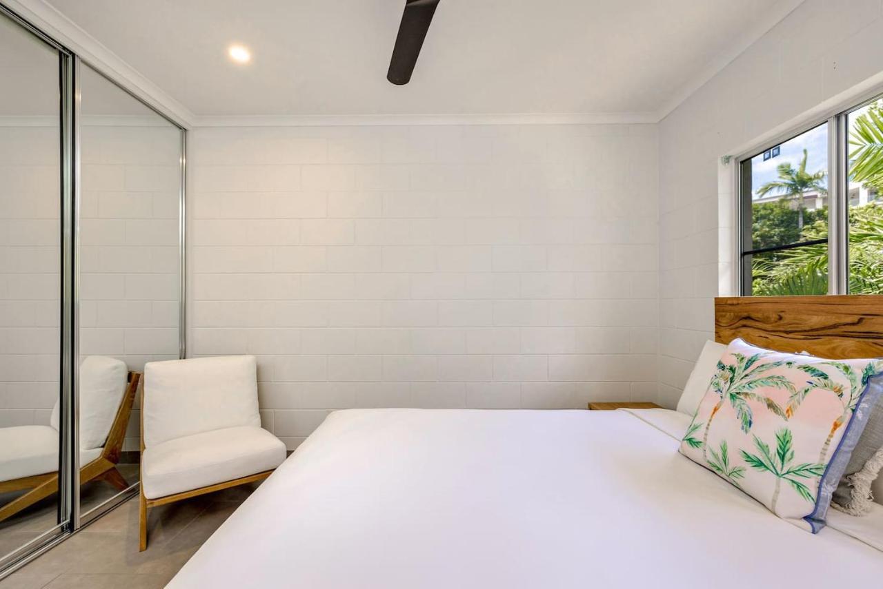 The Tropical Trinity - A Breezy Beachside Getaway * Trinity Beach