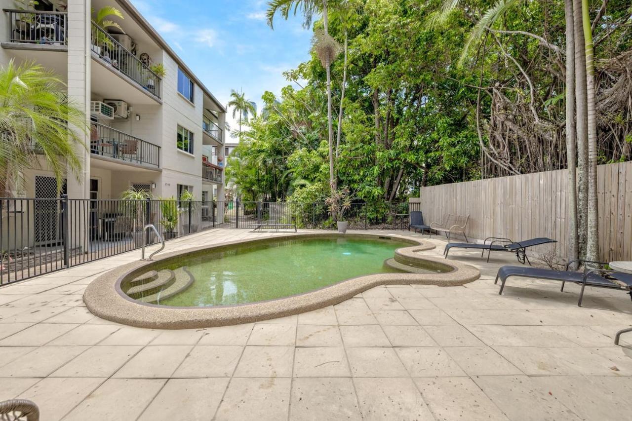 The Tropical Trinity - A Breezy Beachside Getaway * Trinity Beach