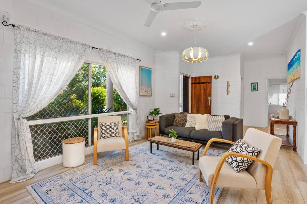 Trinity Family Getaway 4br, Sleeps 10 - Pool Holiday home
