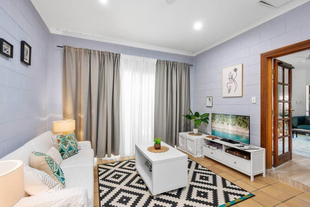 Trinity Family Getaway 4br, Sleeps 10 - Pool *
