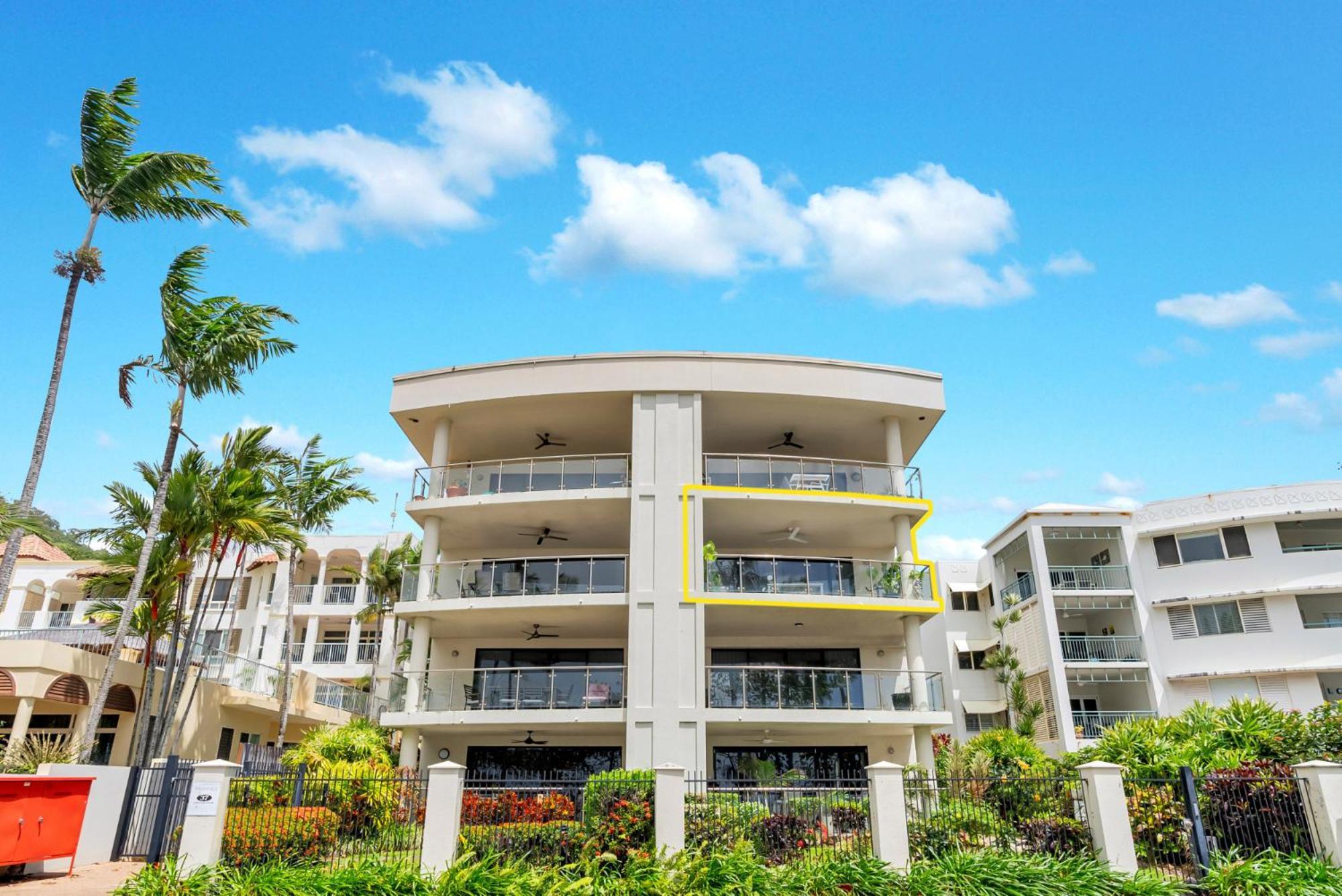 Beachfront 3-bed With Pool & Stunning Ocean Views Apartment *