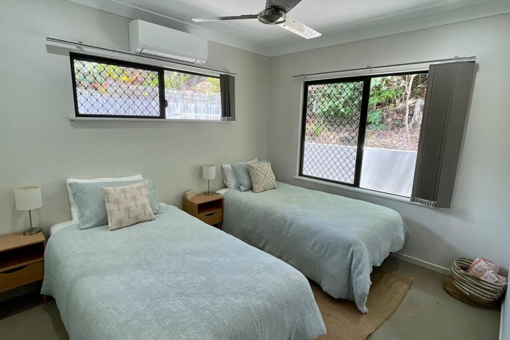 Holiday home Trinity Haven - Luxury 4 Bedroom Home, Steps To The Beach, Surrounded By Mountains
