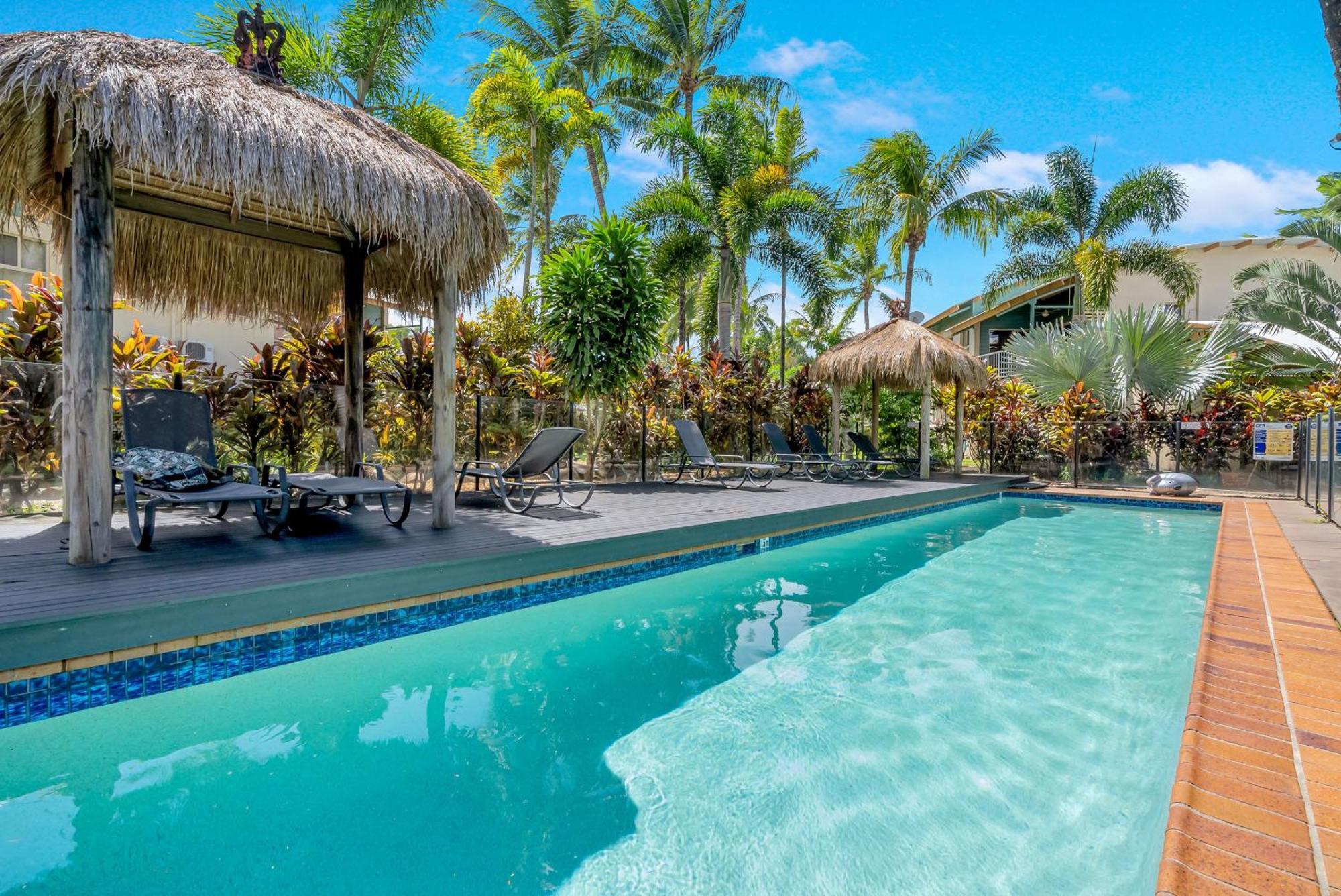 Wallaby House - Resort-style Comforts * Trinity Beach
