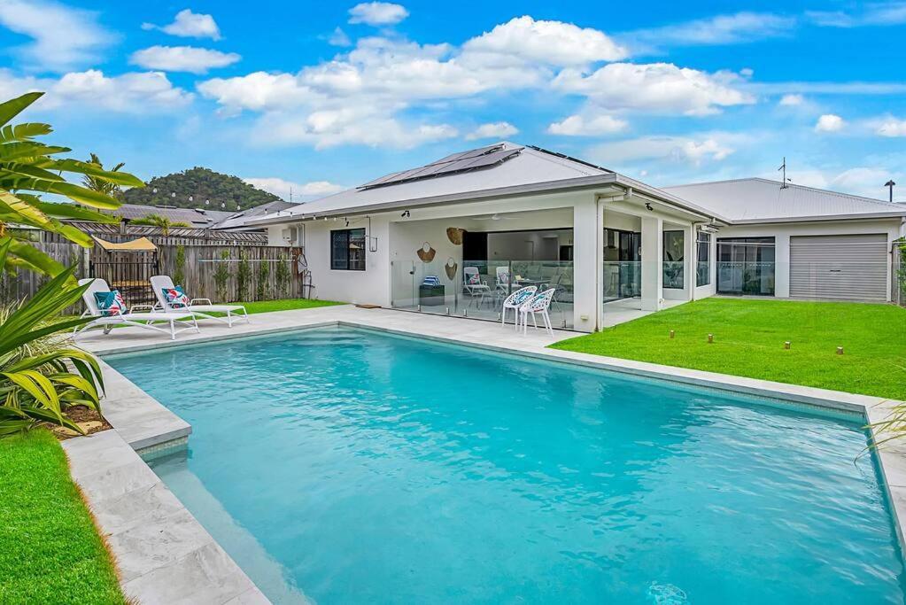 Lagoon Palms - By The Pool Luxury *