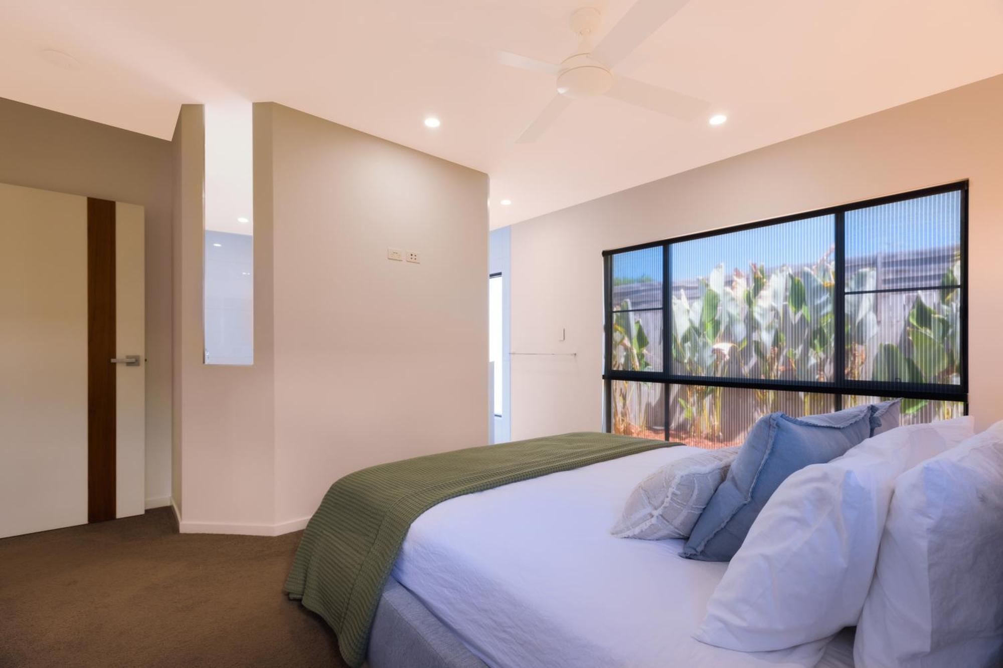 Luxury Sunny Oasis With Pool, Suv Hire, Near Marina Trinity Beach