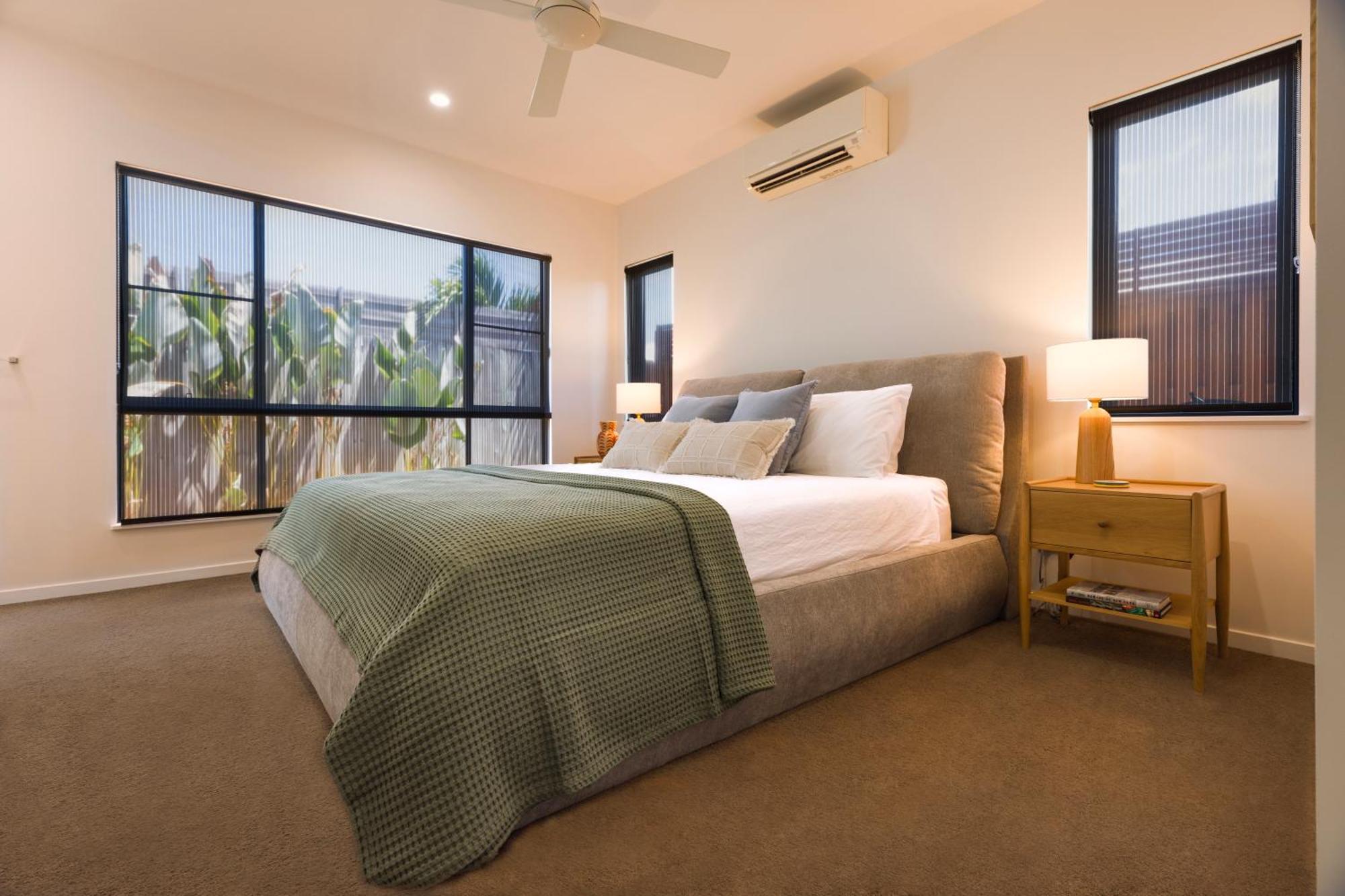 Luxury Sunny Oasis With Pool, Suv Hire, Near Marina Holiday home *