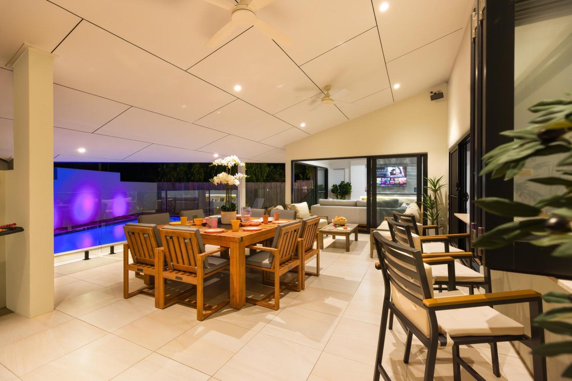 Luxury Sunny Oasis With Pool, Suv Hire, Near Marina * Trinity Beach