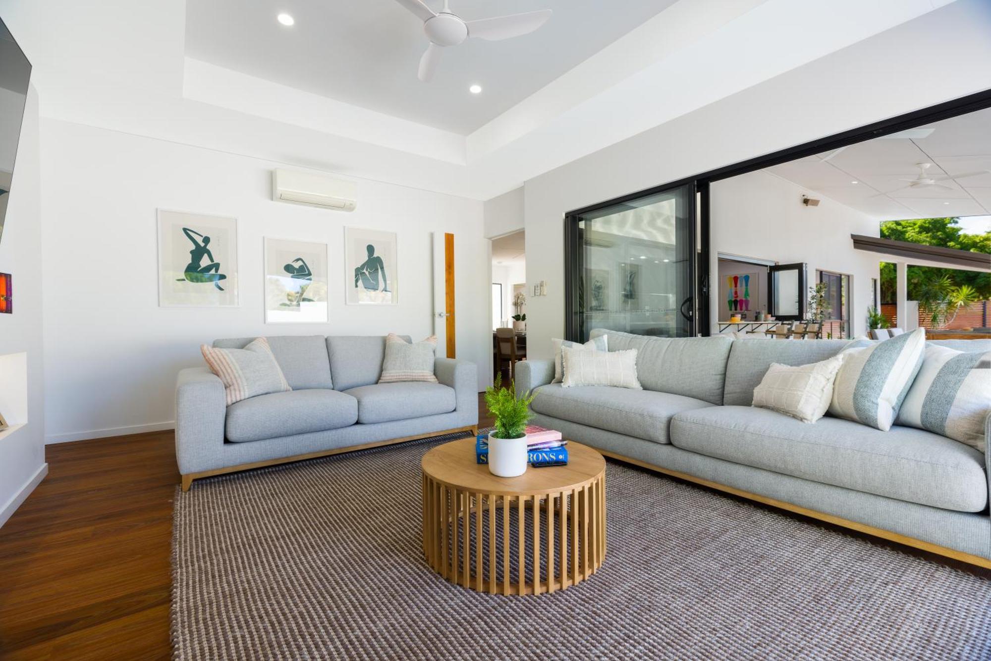 Luxury Sunny Oasis With Pool, Suv Hire, Near Marina Trinity Beach