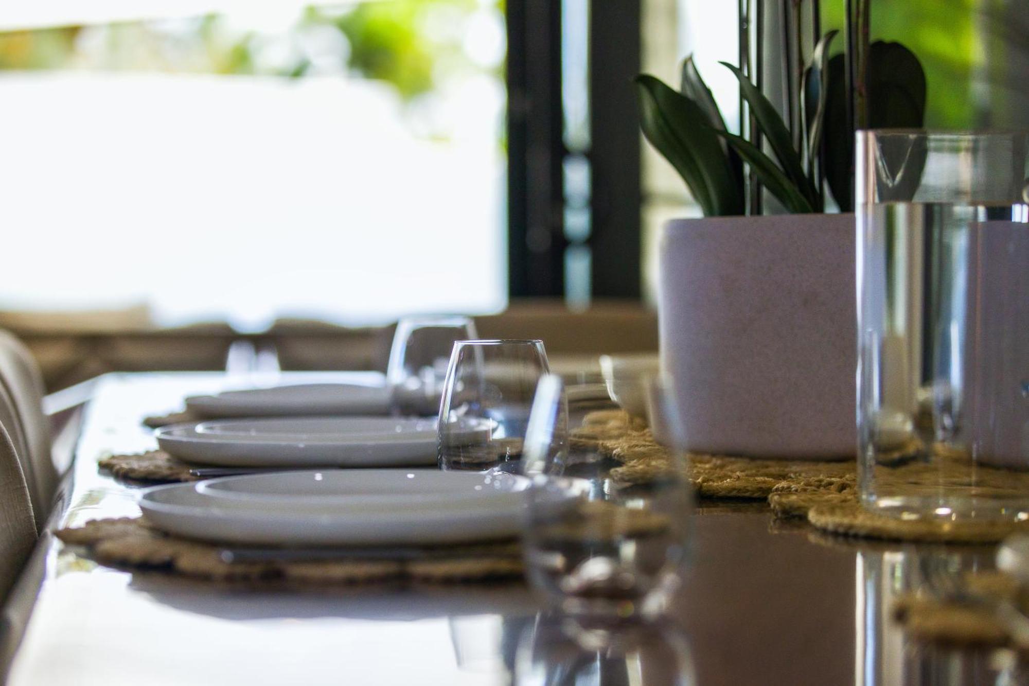 Luxury Sunny Oasis With Pool, Suv Hire, Near Marina Trinity Beach