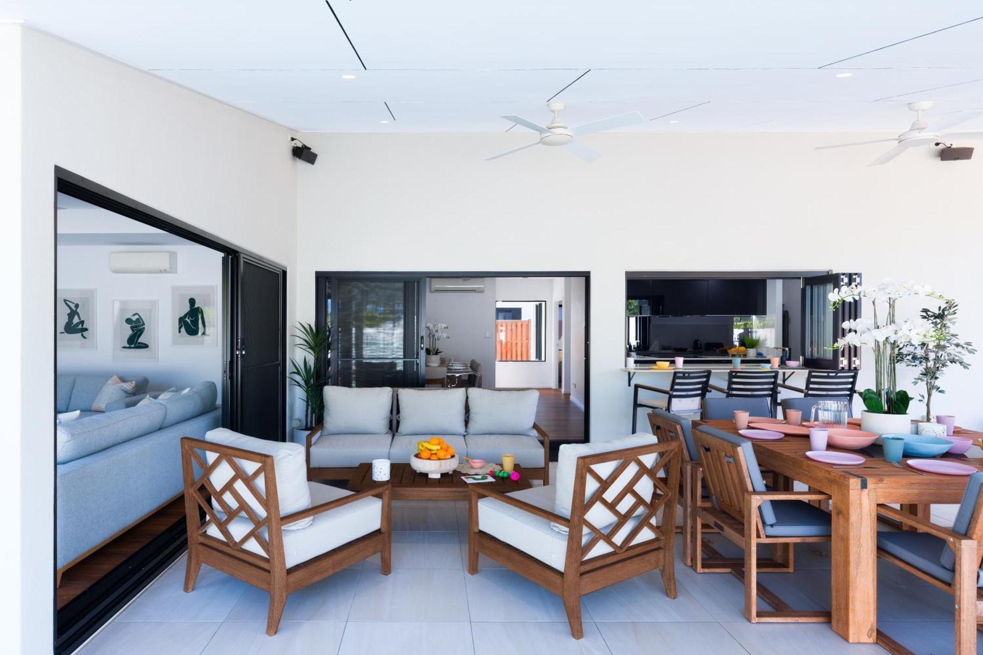 Luxury Sunny Oasis With Pool, Suv Hire, Near Marina *