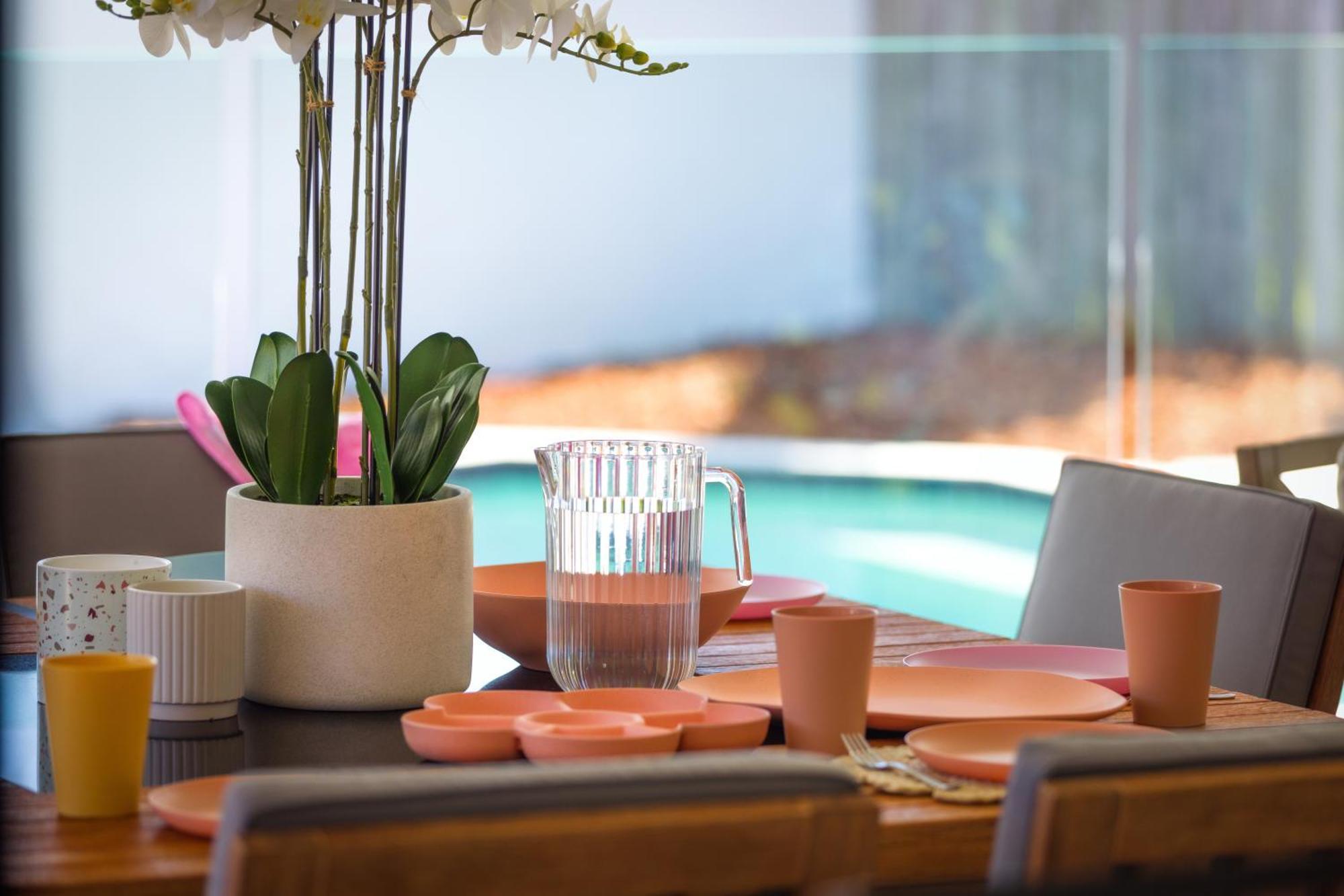 Luxury Sunny Oasis With Pool, Suv Hire, Near Marina Holiday home