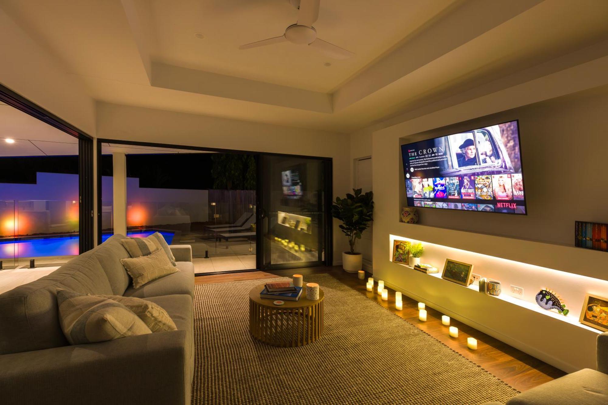 Luxury Sunny Oasis With Pool, Suv Hire, Near Marina Trinity Beach