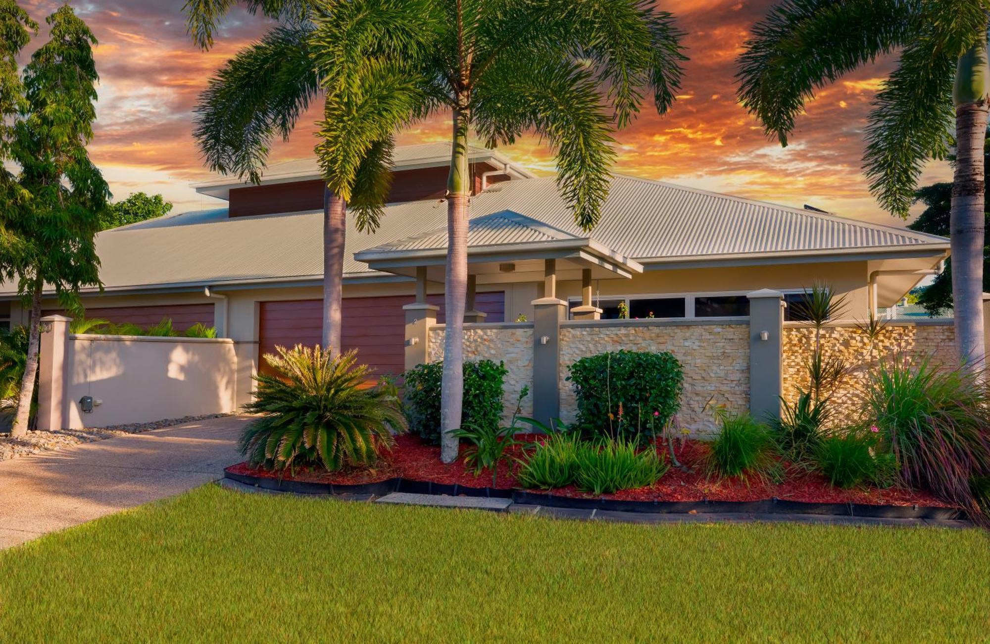 Holiday home Private Luxury Haven With Suv Hire, Pool, Near Marina *