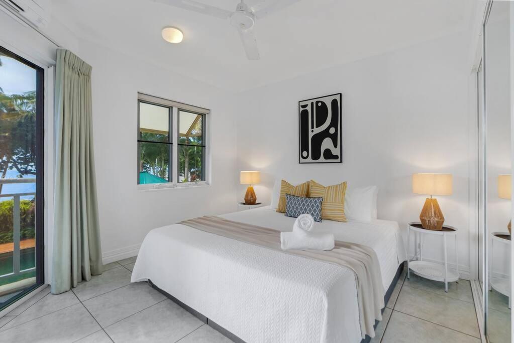 'seashells' A Tropical Beachfront Escape * Trinity Beach
