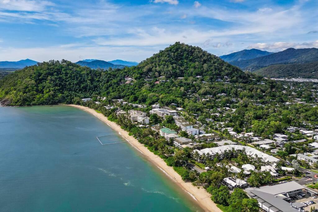 'seashells' A Tropical Beachfront Escape Trinity Beach