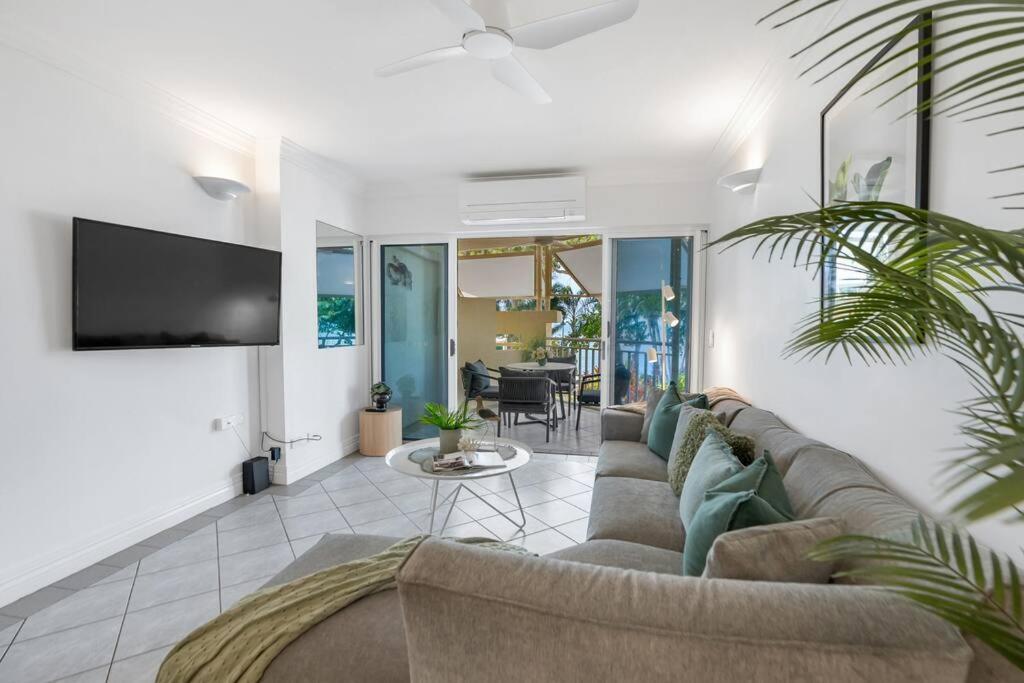 'seashells' A Tropical Beachfront Escape